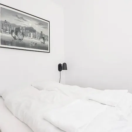 Prime Location - 2 Bed - Scandinavian Design - Spacious 105 Sqm *